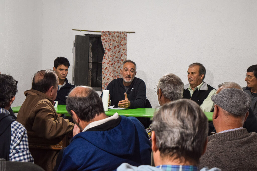 Gran convocatoria en la reunión de la comisión ampliada